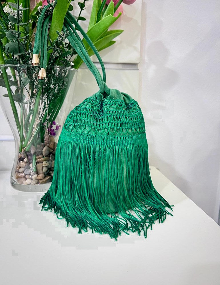 Bombonera crochet flecos esmeralda | Paraiso